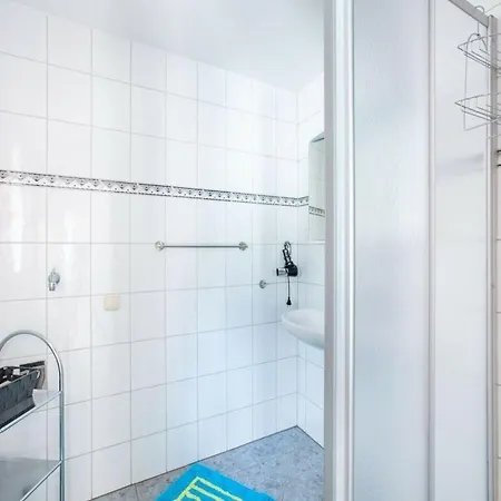 1 Bedroom Battenberg (Eder)